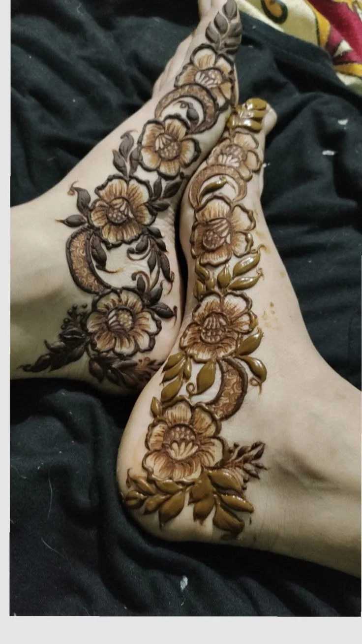 Feet Henna — real henna design photo 5