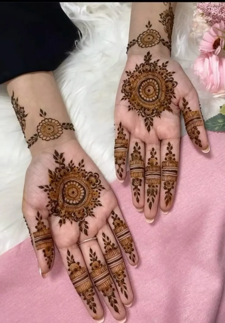 Mandala Henna — real henna design photo 8