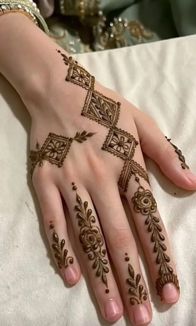 Moroccan Henna — real henna design photo 7