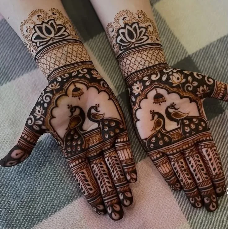 Henna design: peacock