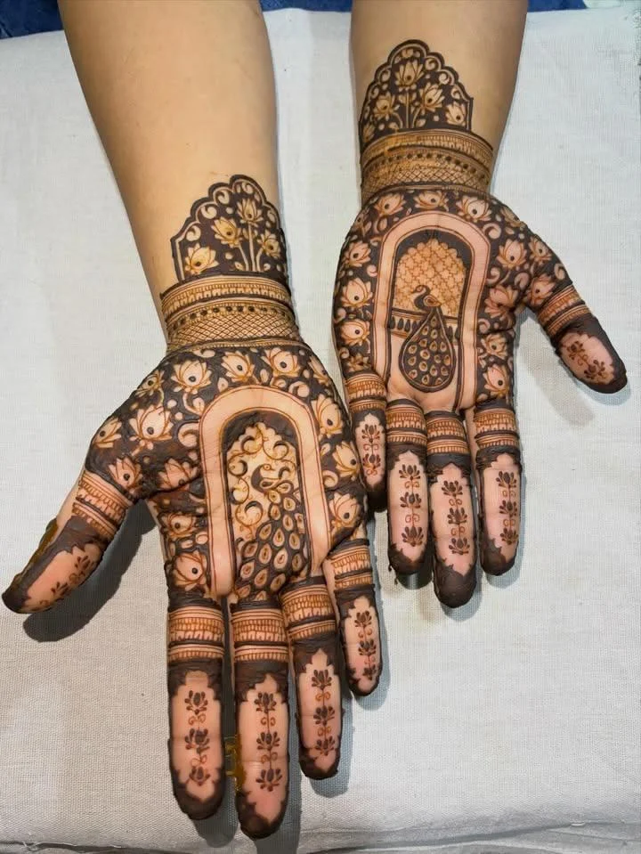 Peacock mehndi photograph 8